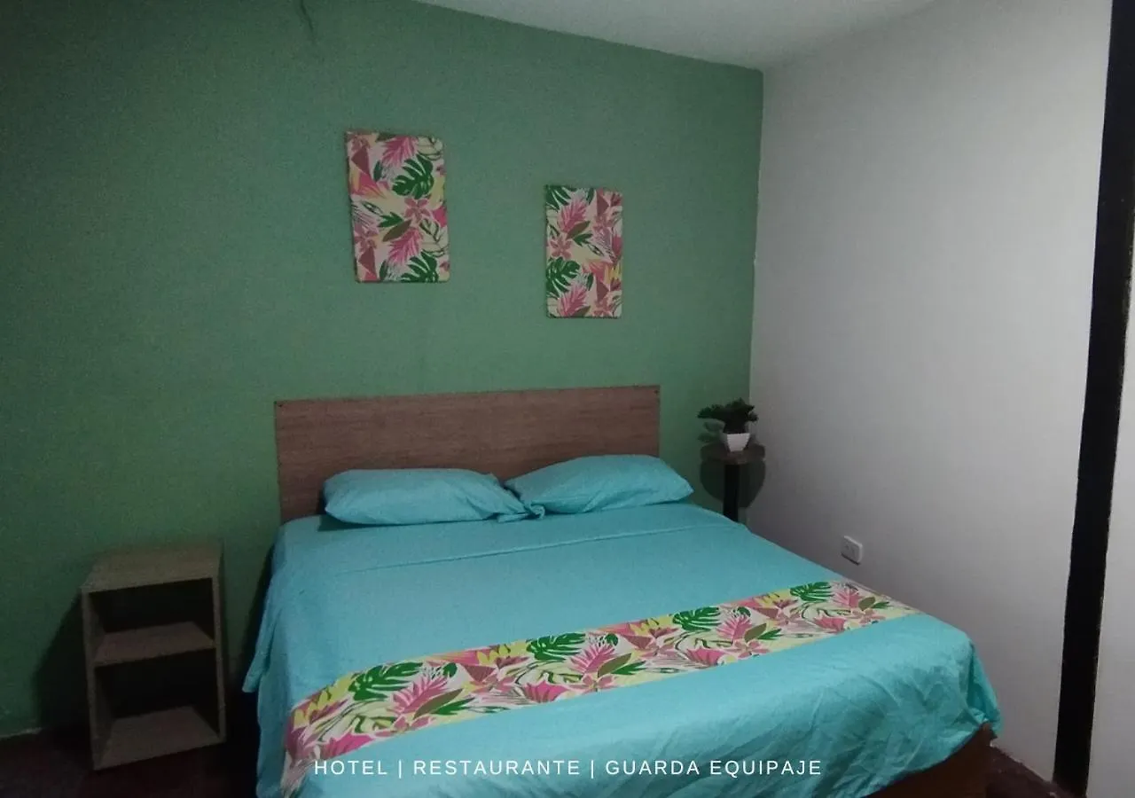Hotel 4 Manzanas Santa Marta  Guest house Santa Marta (Magdalena)